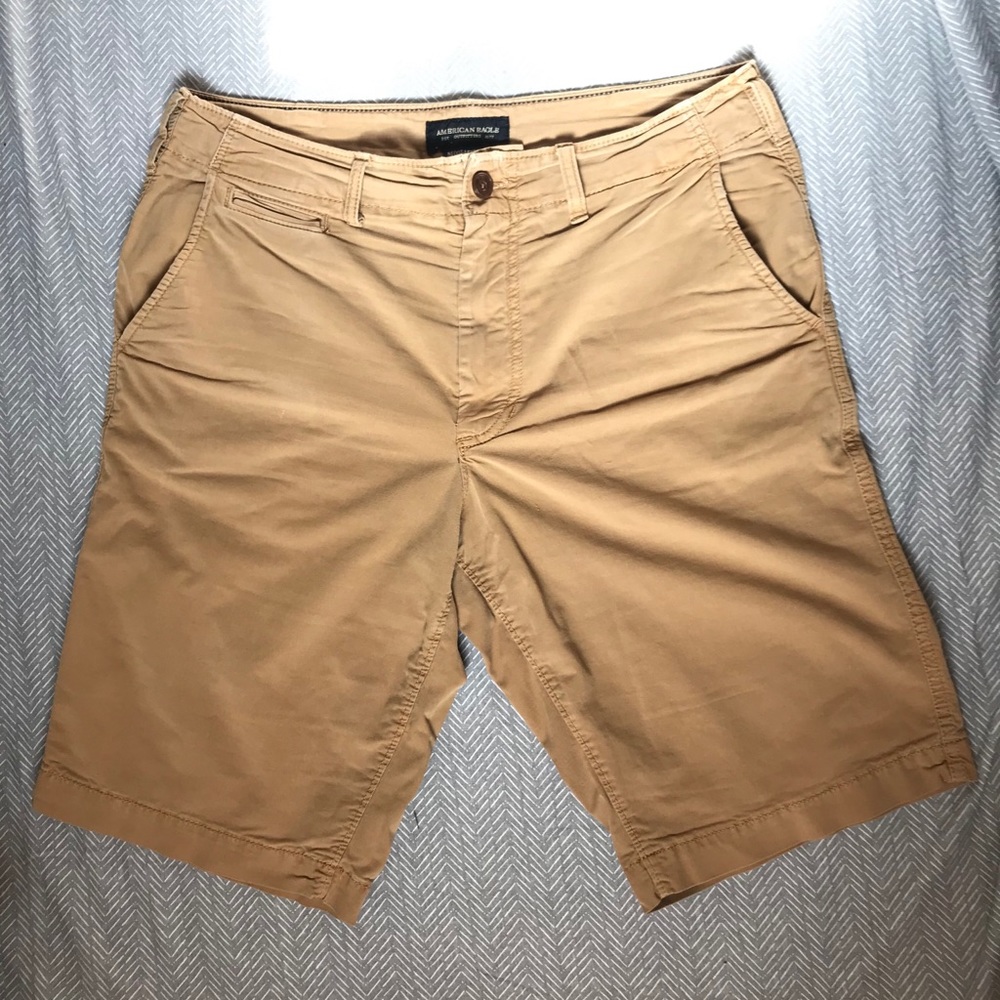 American Eagle Ne(x)t Level Classic Khaki Short